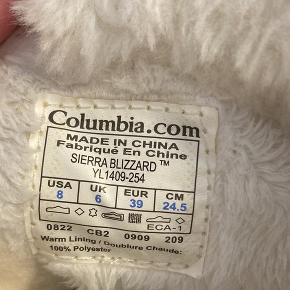 Women’s size 8 like new Columbia Sierra Blizzard boots about 8”tall - Picture 7 of 8